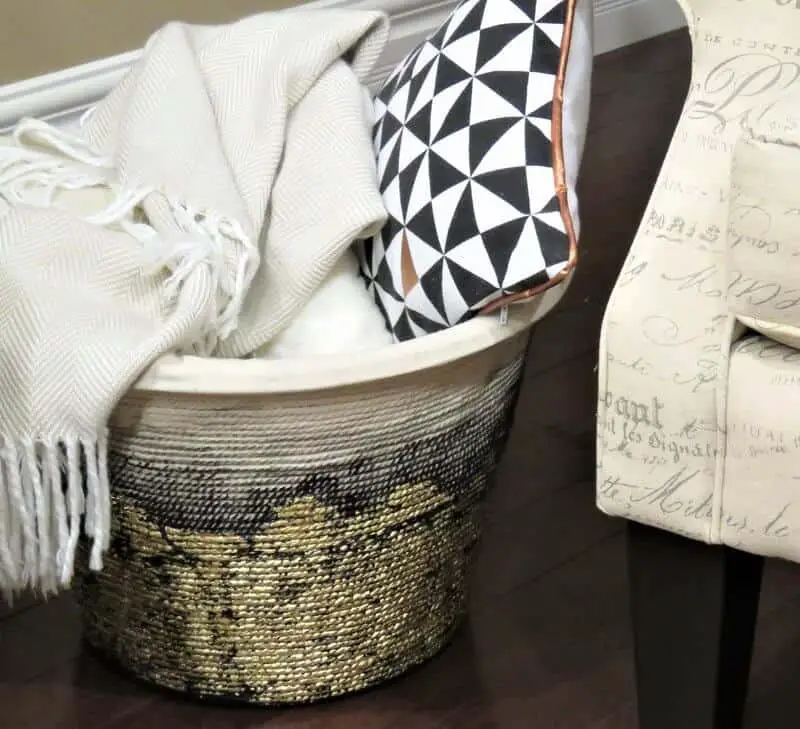 Here is a DIY Metallic rope basket designed using dollar store products! #DIY #Dollarstorehacks #dollarstore