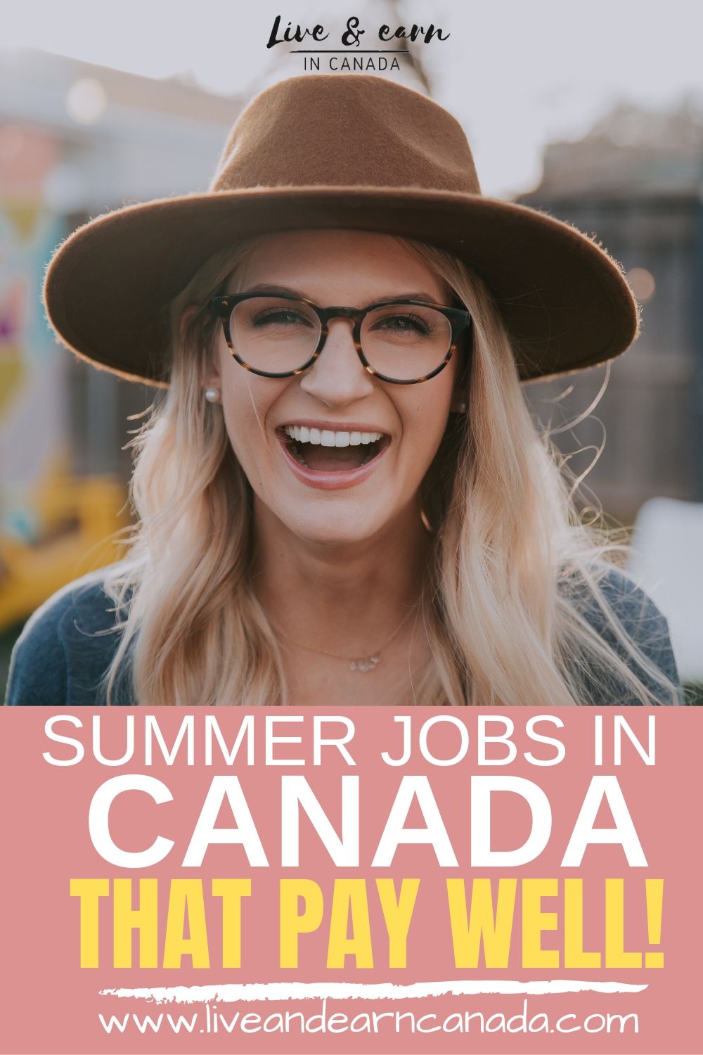 If you are looking for summer jobs in Canada, find the best work from home jobs in Canada as well as the great outdoors! Start earning money today #workincanada #summerjobsincanada #Canadajobs