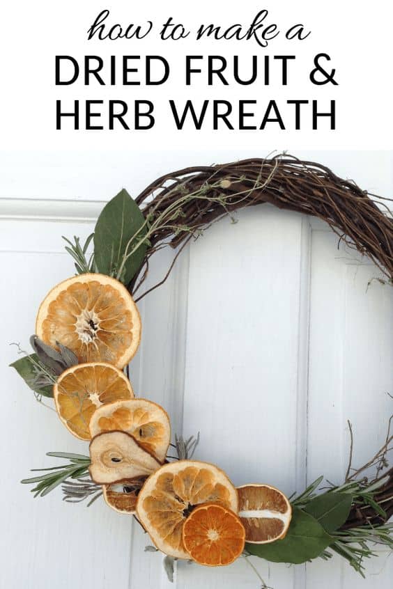 How to make dried fruit and herb wreathe cheaply! Get the full tutorial here #wreath #DIYProjects