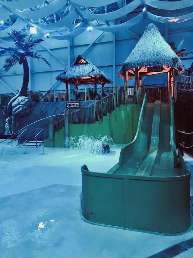 Valcartier Bora Parc Indoor Water Park in Quebec for Families