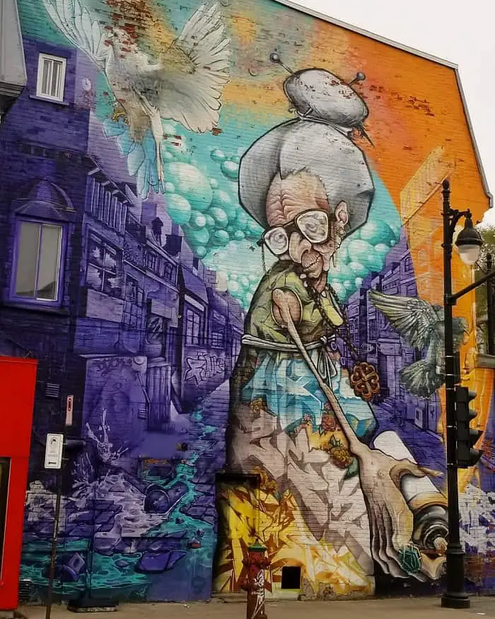 Here are a few street art in Montreal that you can enjoy during the summer #montral #visitMontreal
