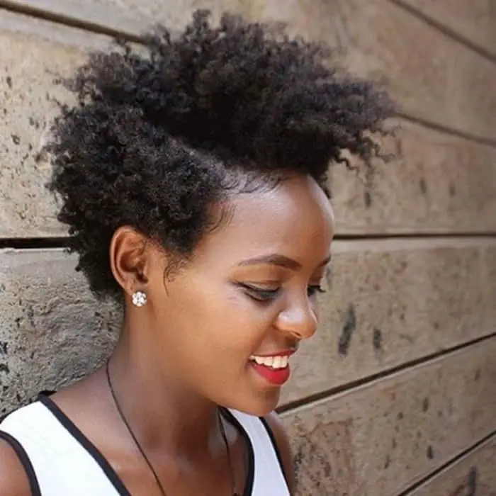 Check out this twist out natural hairstyle that is so amazing! It is a mini frohawk and can be worn by anyone!
