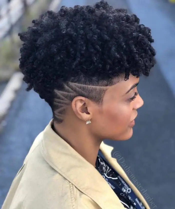 Use this short natural haircut for your next hairstyle!