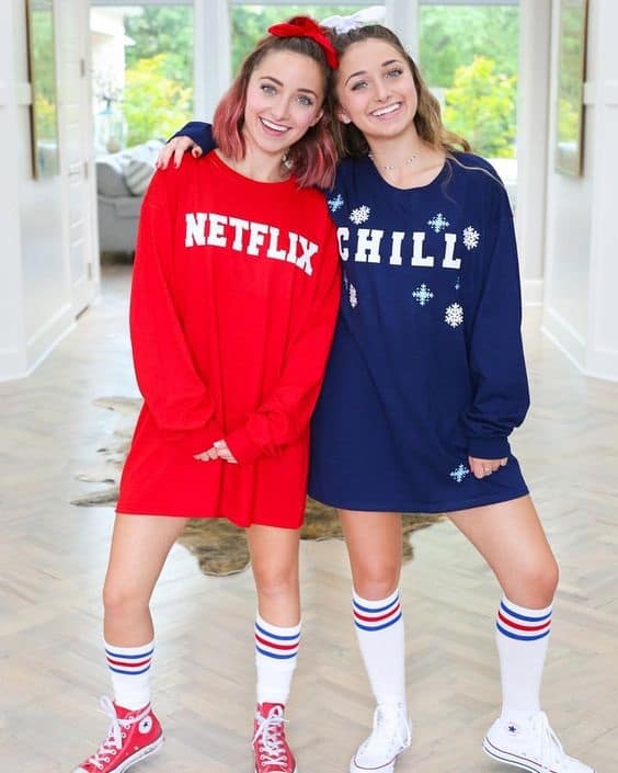 Netflix and Chill Halloween Costume #halloween #halloweencostume #halloweencouplecostume #couplecostume #diycostume #diyhalloween #diyhalloweencostume 