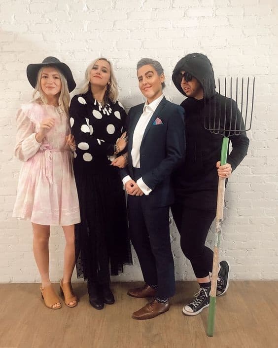 schitt's creek halloween costume ideas